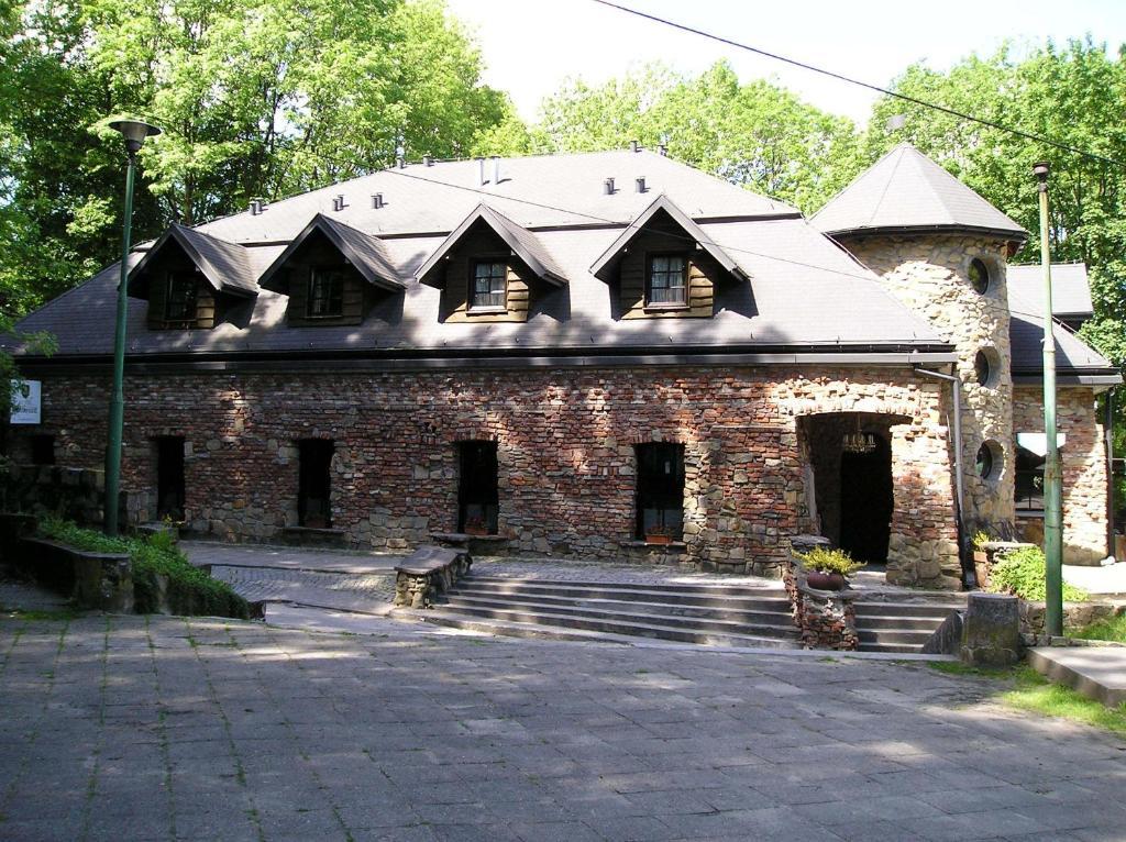 Hotel Podzamcze Tarnów Exterior foto