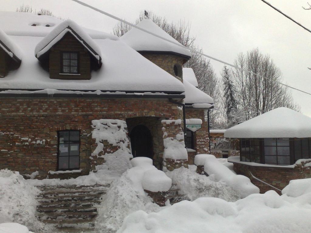 Hotel Podzamcze Tarnów Exterior foto